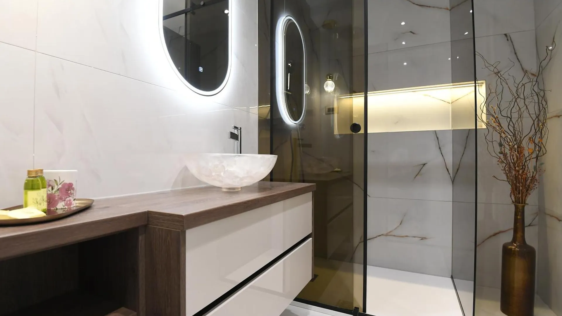 Stellazara Luxury Residence, New, Sea View, Center
