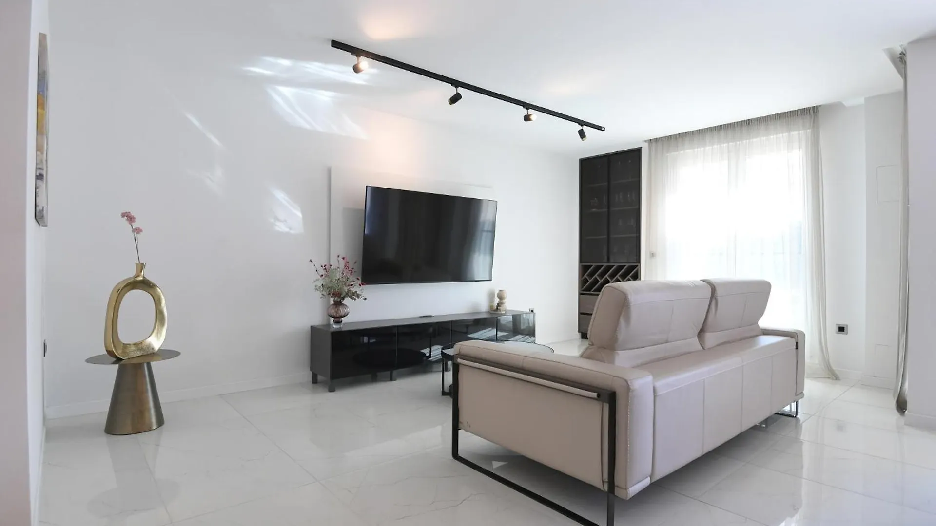 דירה Stellazara Luxury Residence, New, Sea View, Center